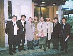 （右から）許さん・云さん・曺さん（左から２人目）中央会常務の金さん