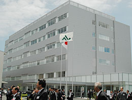 神奈川県平塚市の全農営農・技術センター。来年２月には大和センターが移転し、生産・販売の拠点に