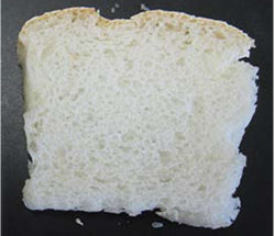 100％の米粉パン