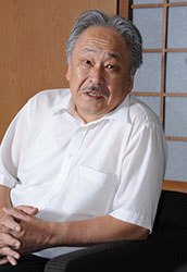 増田佳昭教授