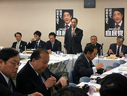 4月13日朝の自民党農林水産戦略調査会等合同会議であいさつ西川会長