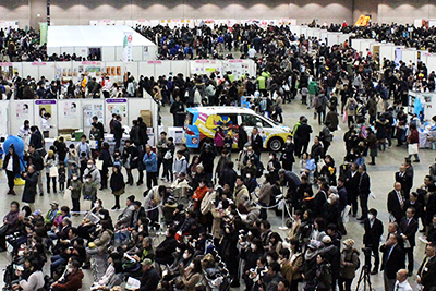 2018年2月に幕張メッセ（千葉）で開催された「コープみらいフェスタ　きやっせ物産展」の会場風景