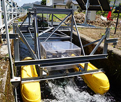 熊本県阿蘇郡南阿蘇村に設置しているフラッター水力発電装置