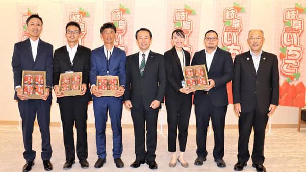 いちご研修所17期生の5人が県知事と面談　ＪＡ全農岐阜