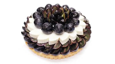 長野生まれ紫黒ぶどう「ナガノパープル」のケーキ　期間限定で登場　カフェコムサ