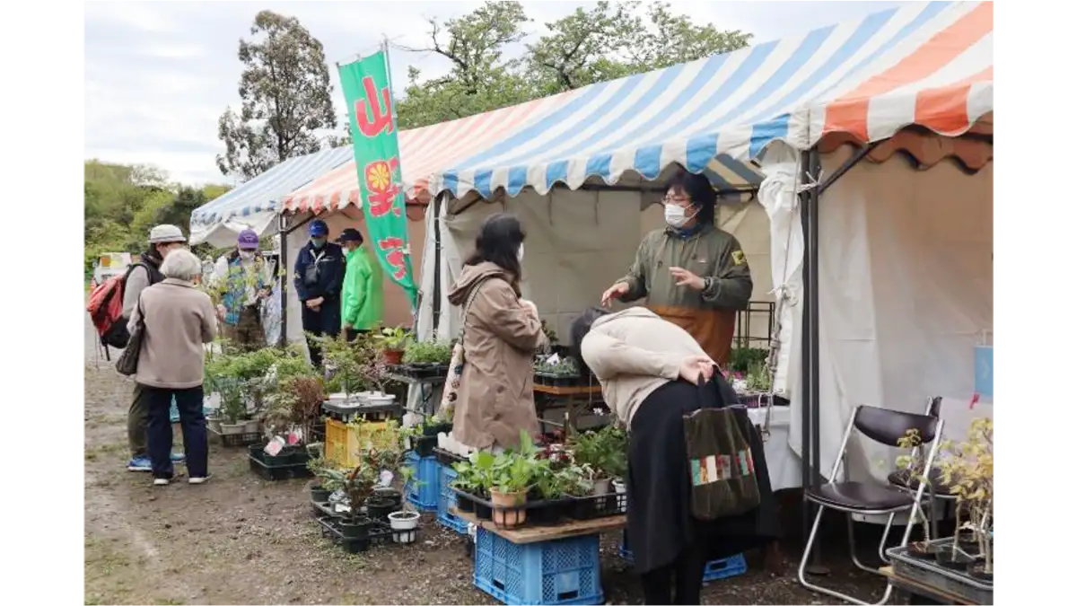 お得な出荷価格で販売「第55回東京都農業祭～植木部門～」開催　ＪＡ東京中央会