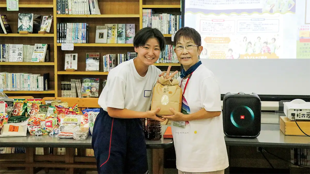 高崎市の中学校でフードドライブ寄贈式　食品ロスの改善で深める地域の絆　パルシステム群馬
