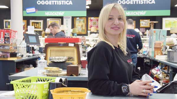 イタリアのフリーマーケット【イタリア通信】