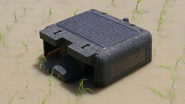 無人で水田抑草「アイガモロボ」NEWGREENと資本業務提携　ＪＡ三井リース