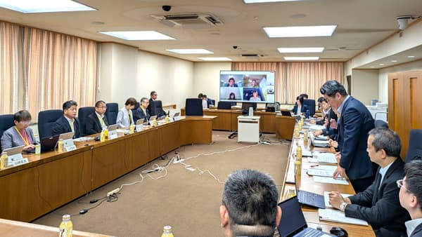 米価下落に不安の声　生産者委員　食糧部会