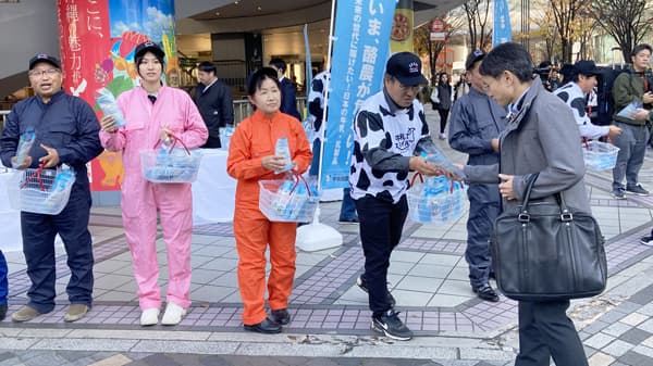 【クローズアップ25年度畜酪政策】24日実質決着　加工原料乳補給金、子牛保証価格引き上げ