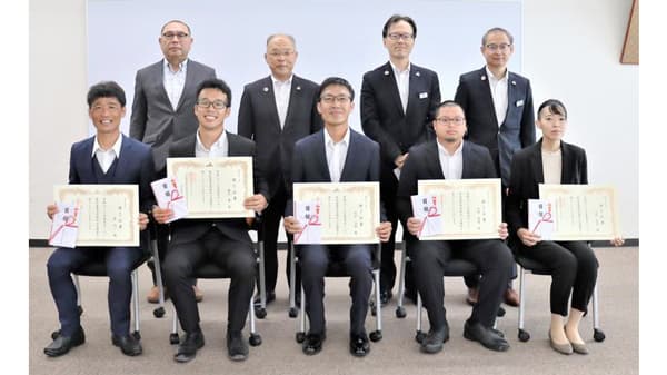 いちごで地域を活性化！　「いちご新規就農者研修所」17期生修了式開く　ＪＡ全農岐阜