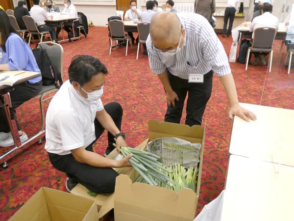 震災乗り越えネギの契約栽培で事業拡大　外食産業バイヤーとの商談会で手応え　福島県郡山市の「なかた農園」