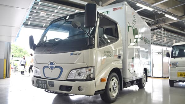 配達でも環境配慮　昭島センターでEVトラック出発式　パルシステム東京