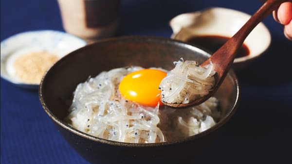 小麦価格高騰を受け「米回帰」進む　炊き込みごはんの素や丼メニューを強化　Oisix