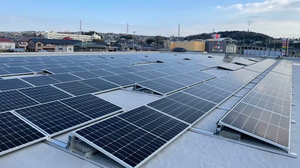 配送拠点に最大出力の太陽光パネル設置　施設の3割カバー　パルシステム神奈川