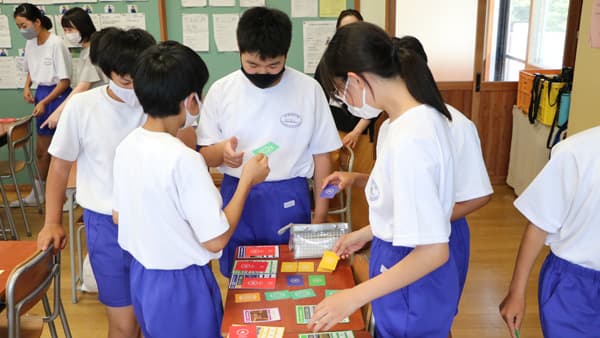 高崎市立倉渕中学校でフードドライブ寄贈式　SDGs学習会の成果を実践　パルシステム群馬