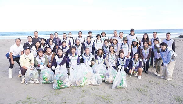 漁業・加工・消費が協力　南房総で41人が海岸清掃　パルシステム連合会