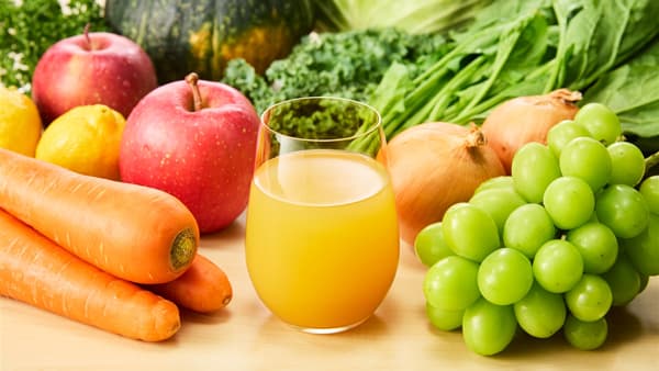 地産全消「野菜生活100　山梨シャインマスカットミックス」新発売　カゴメ