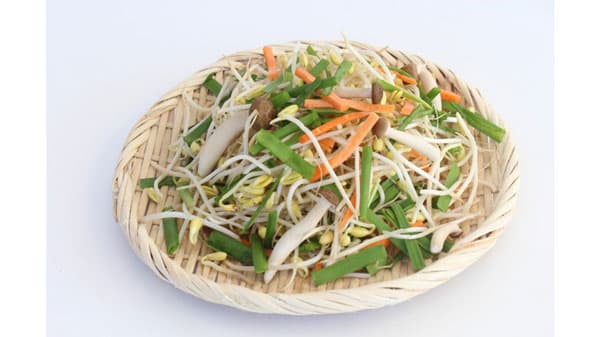 レンジでせいろを使ったような蒸し野菜に「便利なおかず野菜」新発売　サラダコスモ