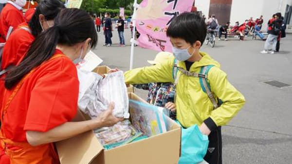 三菱重工浦和レッズレディース「MATCH PARTNER」とフードドライブ実施　コープみらい