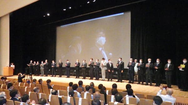 学校給食に有機農産物拡大を　地方自治体、ＪＡ、生協などが協議会　全国運動を展開へ