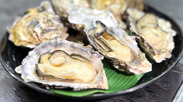 新鮮な市場グルメが集合　横浜市場場外マルシェ「春の味覚フェス2025」開催