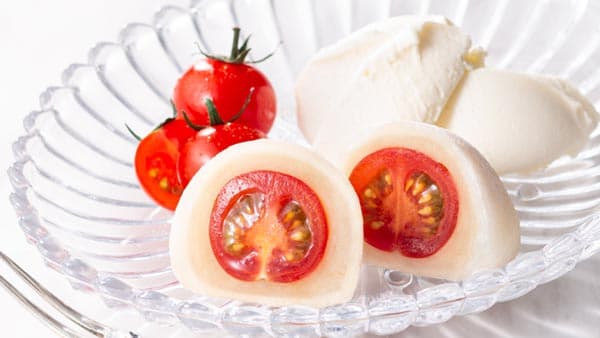 完熟ミニトマトを和菓子に　旬を味わう「完熟トマト大福」期間限定販売　亀屋万年堂