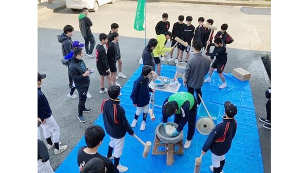 福岡市立城香中学校と恒例の「餅つき大会」開催　グリーンコープ生協ふくおか