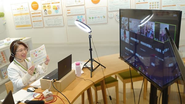 食の安全について学べる「コープデリ商品検査センター」見学者が2万人突破