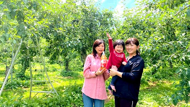 「サンキューバナナ」に無添加ストレートリンゴジュースが登場