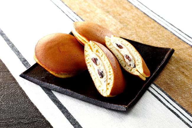 ラム酒が香る大人のどら焼き「DORA焼き マスカルポーネラムレーズン」新発売　生活クラブ