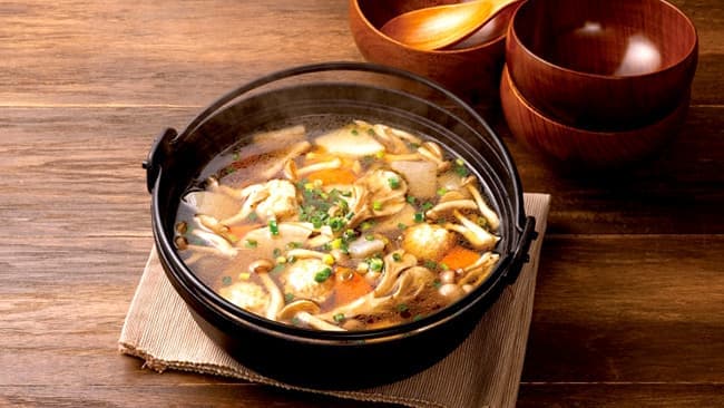 「産直鶏だんご入りけんちん汁セット」新発売　パルシステム