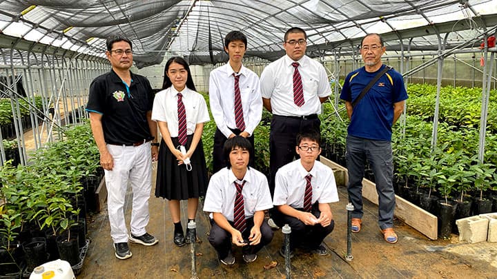 沖縄でコーヒー豆の栽培開始　高校の授業で実習　沖縄SVとネスレ