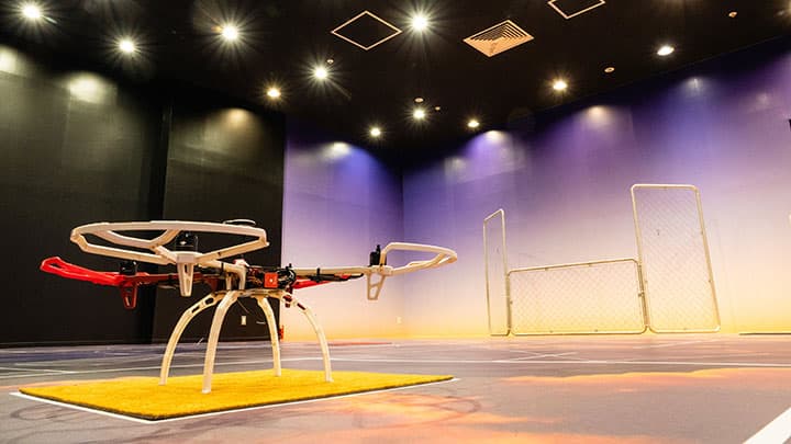 都心で飛行練習　コートのレンタルサービス開始　ドローンスクールお台場