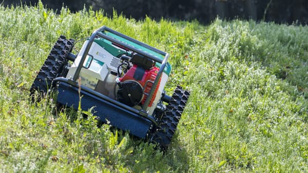 抽選で100人に総額1000万円　ラジコン草刈機「大感謝祭キャンペーン」開催中　オーレック