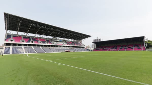 愛称は「ヤンマーハナサカスタジアム」長居球技場のネーミングライツ取得　ヤンマー