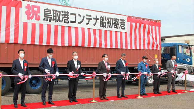 中古農機の販路拡大へ　鳥取港内航コンテナ試験輸送に参加　MEトレーディング