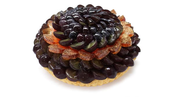 長野生まれ　紫黒ぶどう「ナガノパープル」のケーキを販売　カフェコムサ