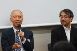 質問に応える雑賀社長（左）と稲川教授