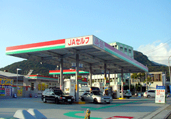 平日の昼間から給油レーンが満車になるJASS−PORT下関