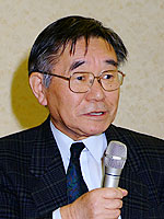 梶井功会長(東京農工大学名誉教授)/司会