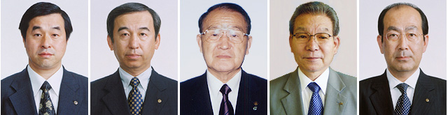 (写真左から)古谷常務理事、田島常務理事、國井経営管理委員、砂田経営管理委員、永井常勤監事