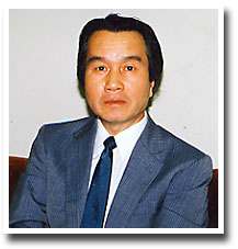 森島 賢氏