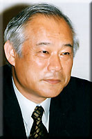 田代洋一氏