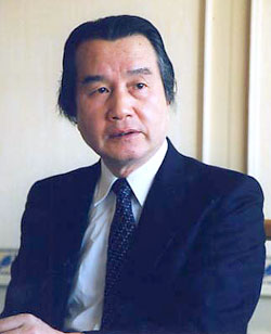 森島 賢氏
