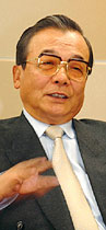 藤尾益也氏