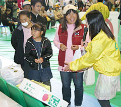 「農産物争奪クイズ大会」のようす