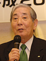 「ＷＴＯ問題や衆参両議院の選挙など課題は多い」と２期目の川井田幸一会長