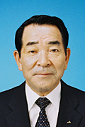 もりなが・としゆき、昭和２１年生まれ、平成９年ＪＡ宮崎中央理事、１３年Ｊ同副組合長、１４年同代表理事組合長、１７年ＪＡ宮崎信連経営管理委員会会長